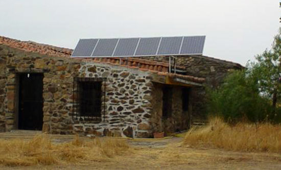 rivero-sudon-rs-solar-badajoz-alburqueque-energia-solar-fotovoltaica-aislada-instalacion